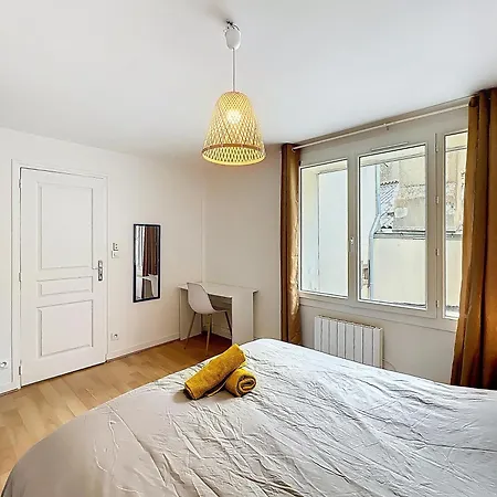 Daire Le Citadin - Centre - 4 Personnes *